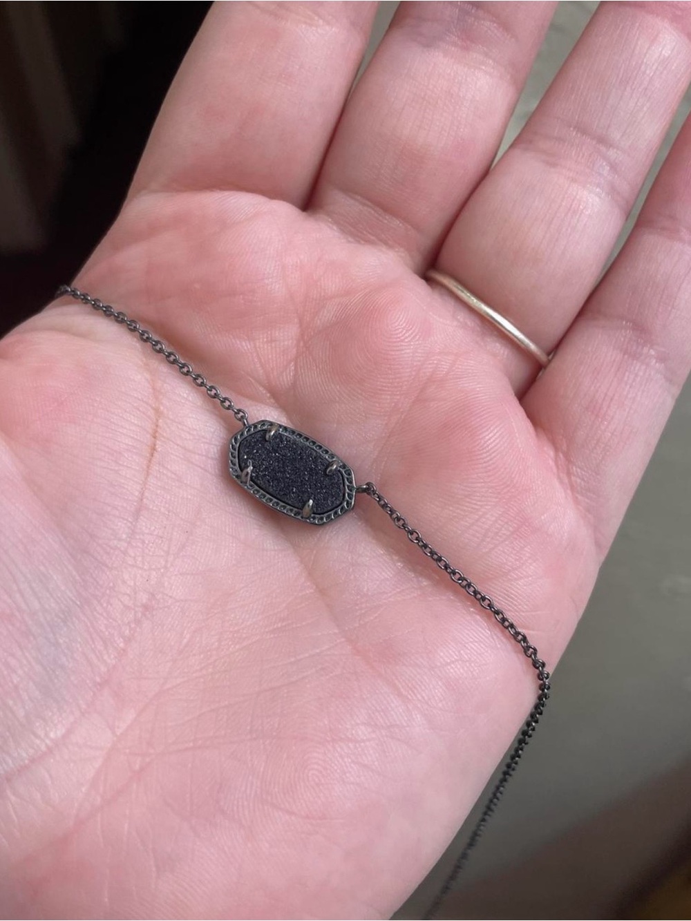 Black Kendra Scott necklace - Women Jewelry